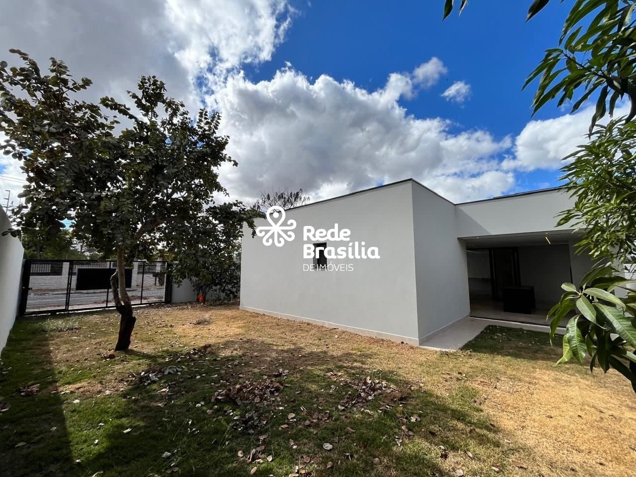 Imagem da propriedade DI692 24