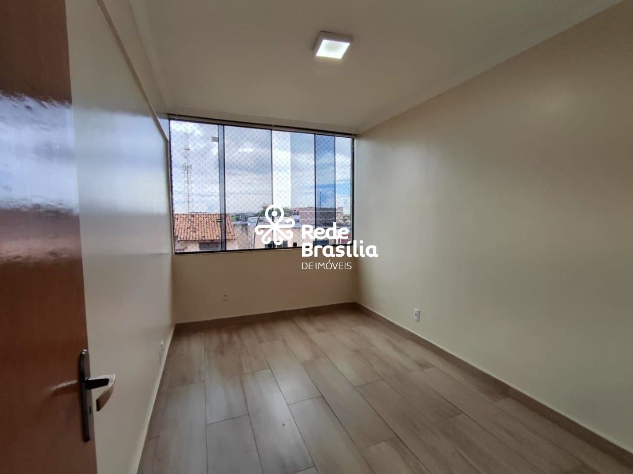 Imagem da propriedade TH32294 9