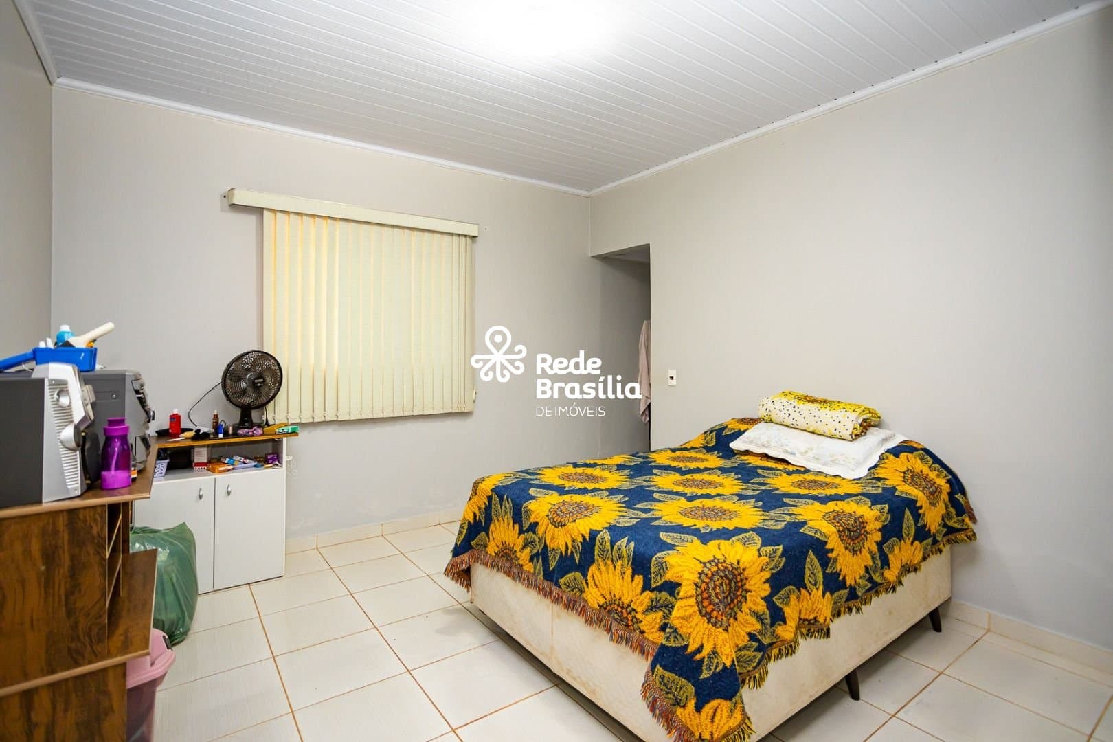 Imagem da propriedade UB1374 12