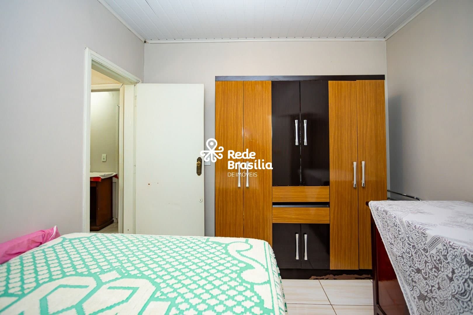 Imagem da propriedade UB1374 8