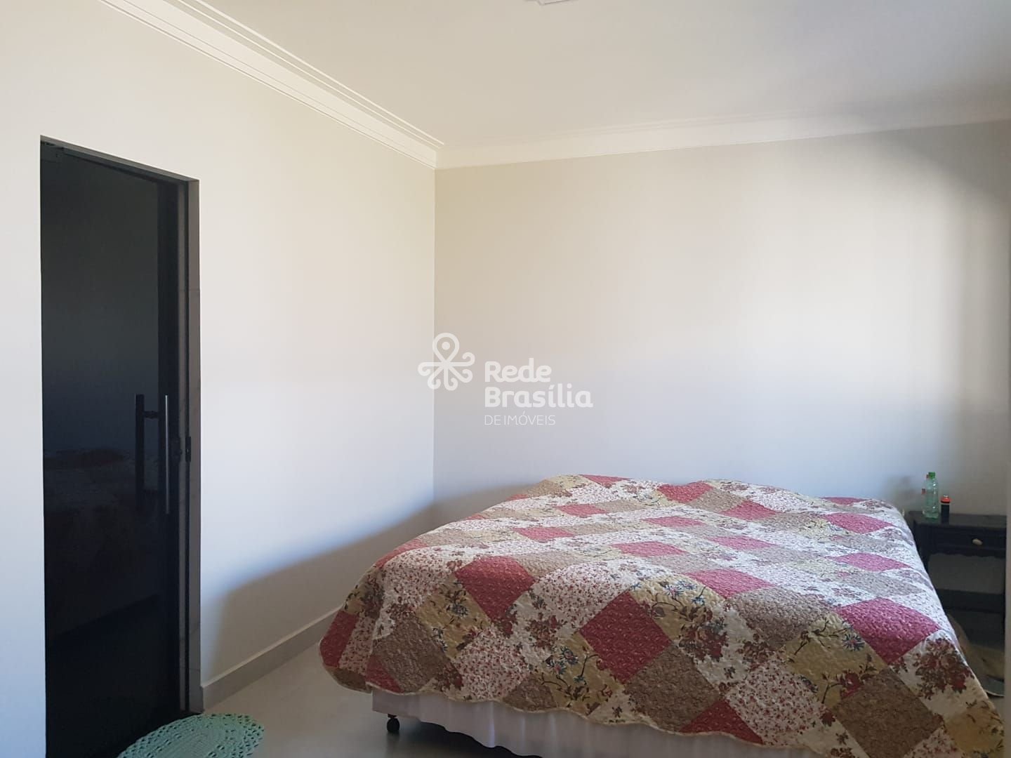 Imagem da propriedade UB878 5