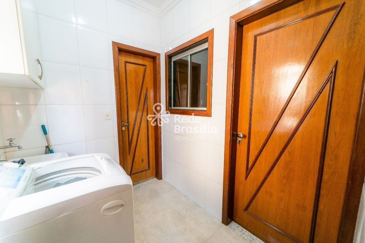 Imagem da propriedade UB1563 32