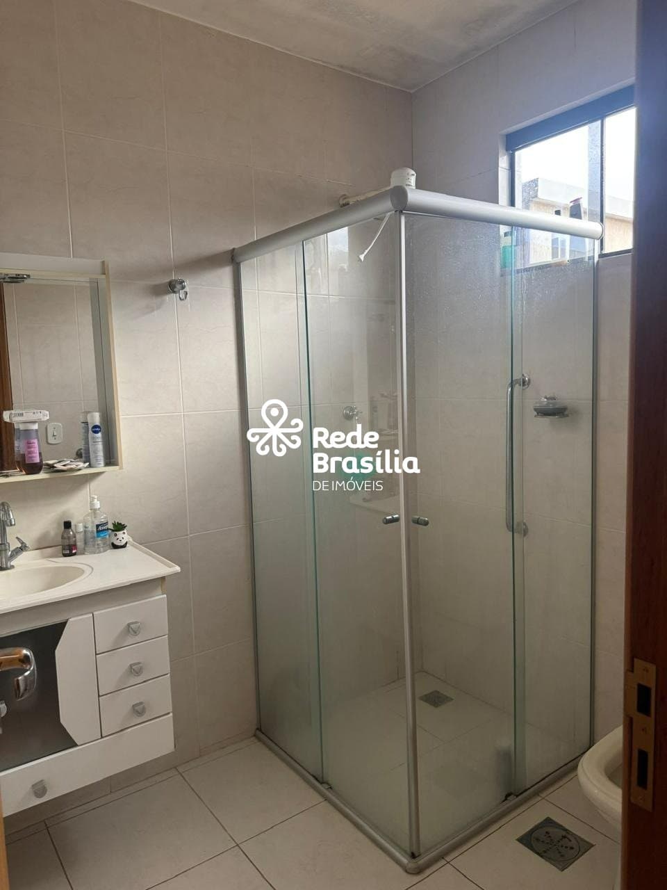 Imagem da propriedade UB1577 10